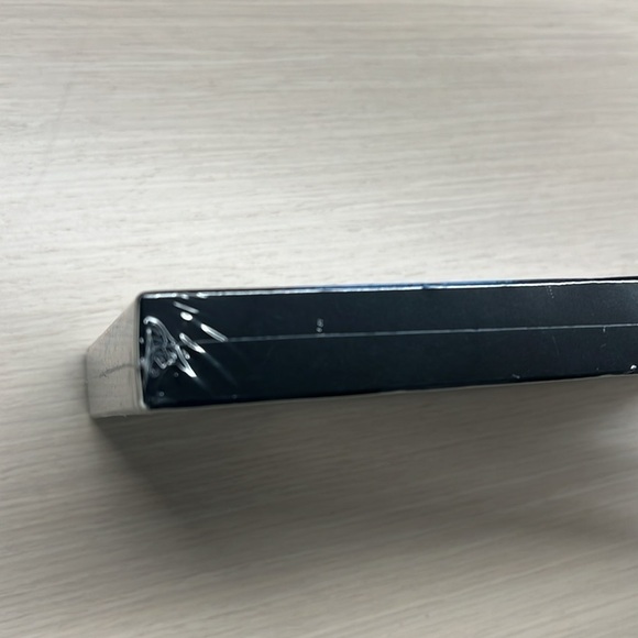 Makeover Essentials Conceal Me Concealer Makeup Kit Brand - Full Size New Sealed - Picture 3 of 3